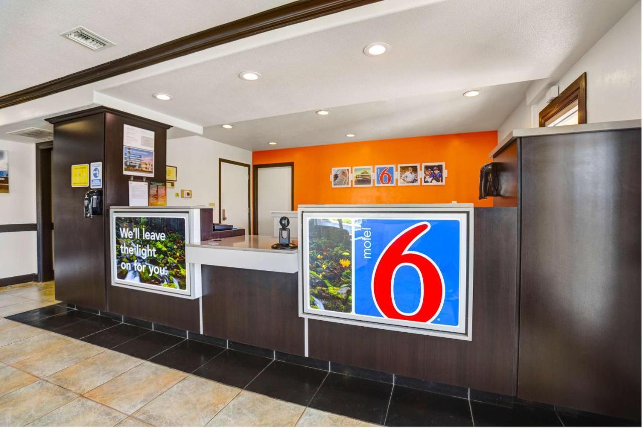 Hotel 6-lodi, Ca 2*